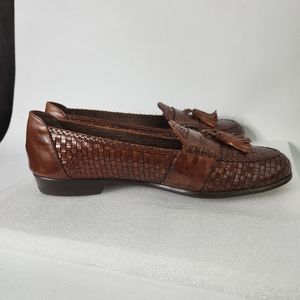 Vintage Bragamo initial by Cole Haan. weave leather slip-on loafers.